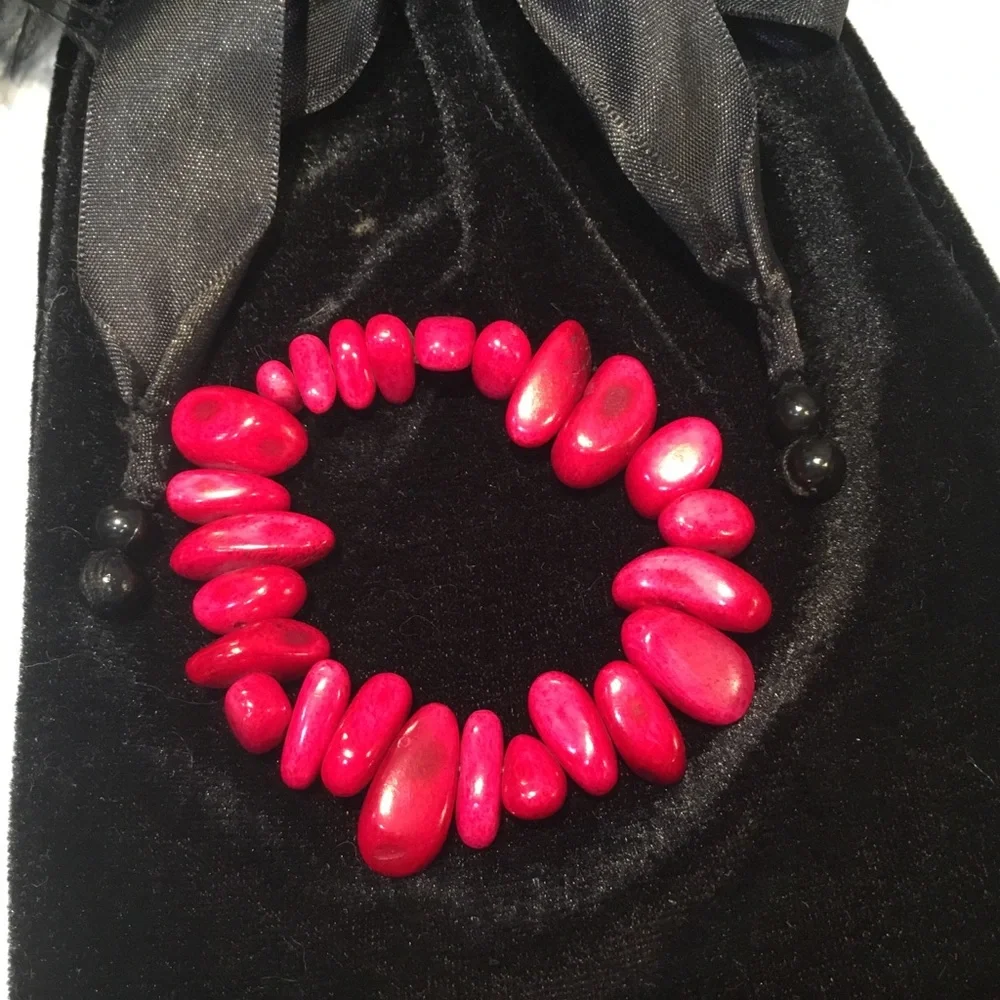 Fuchsia Howlite Stretch Bracelet - Picture 3 of 5